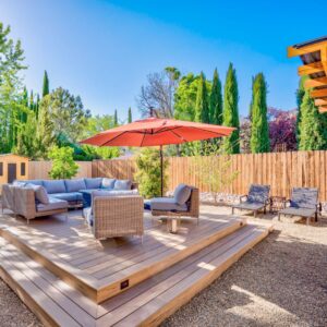 Raised deck with outdoor furniture